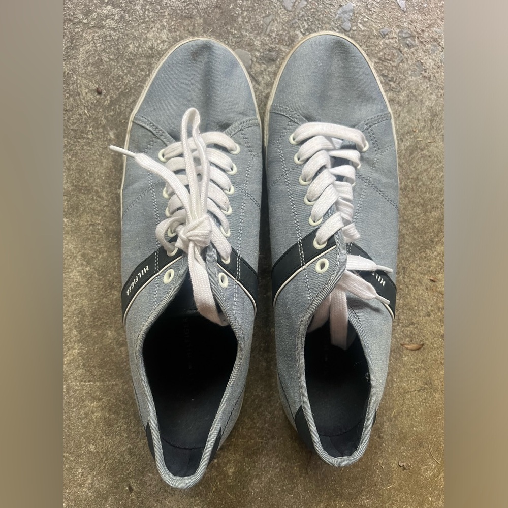 Tommy Hilfigure Grey Lace up sneakers